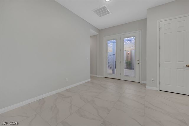7970 Carson Creek Street, Las Vegas, NV 89113