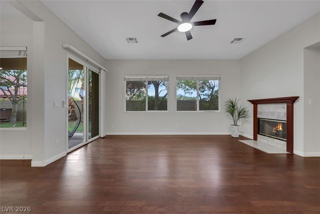 7970 Carson Creek Street, Las Vegas, NV 89113
