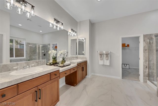 7970 Carson Creek Street, Las Vegas, NV 89113