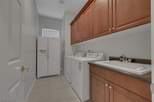 7970 Carson Creek Street, Las Vegas, NV 89113