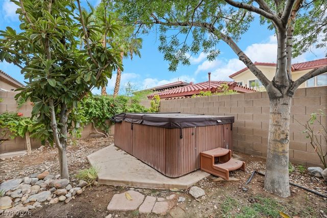 7970 Carson Creek Street, Las Vegas, NV 89113