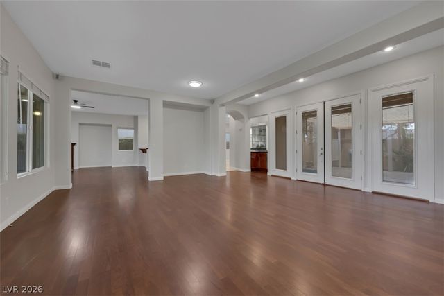 7970 Carson Creek Street, Las Vegas, NV 89113