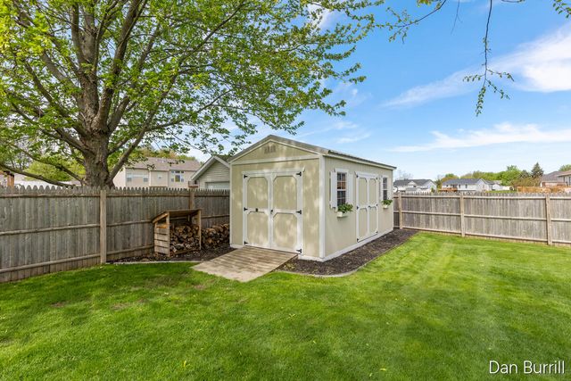 5909 Simon Drive SW, Wyoming, MI 49418