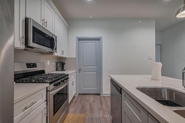 3540 Rebecca Street, Houston, TX 77021