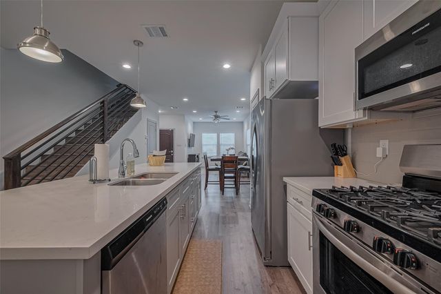 3540 Rebecca Street, Houston, TX 77021