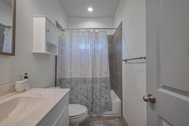 3540 Rebecca Street, Houston, TX 77021