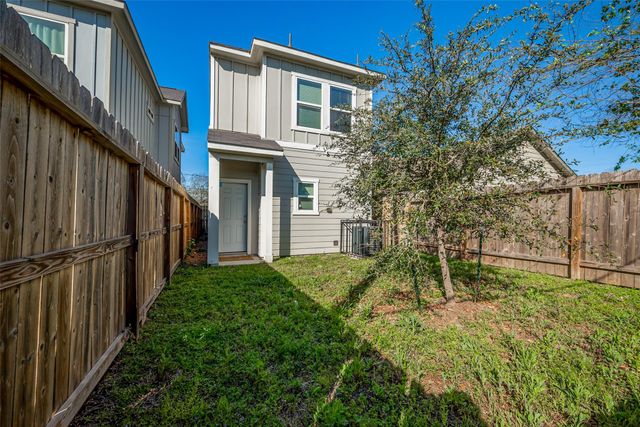 3540 Rebecca Street, Houston, TX 77021