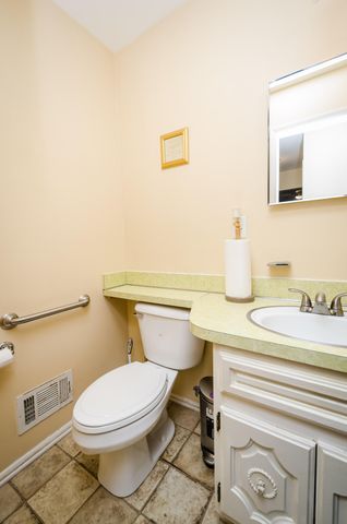 2474 Carriage Court, Ypsilanti, MI 48197