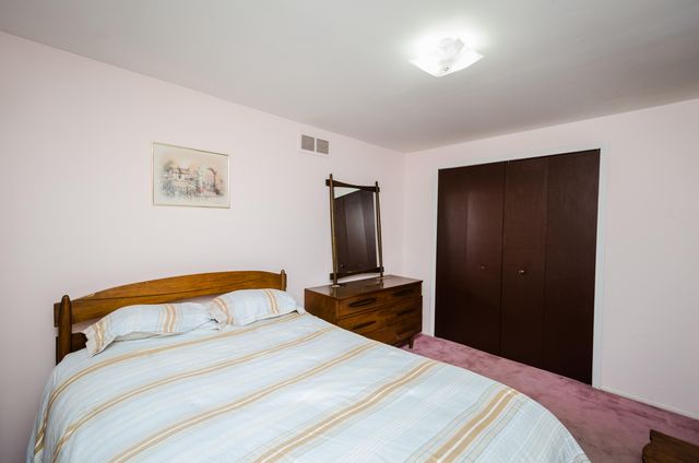 2474 Carriage Court, Ypsilanti, MI 48197