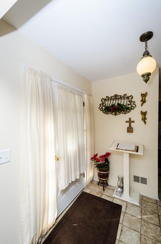 2474 Carriage Court, Ypsilanti, MI 48197