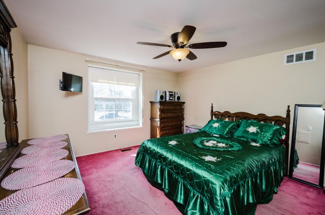 2474 Carriage Court, Ypsilanti, MI 48197