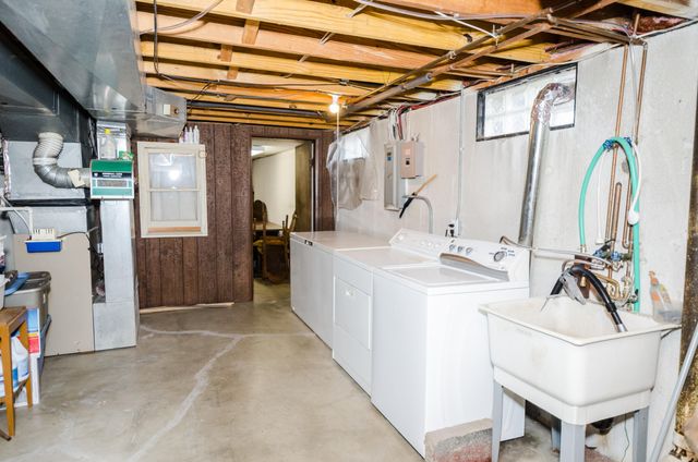 2474 Carriage Court, Ypsilanti, MI 48197