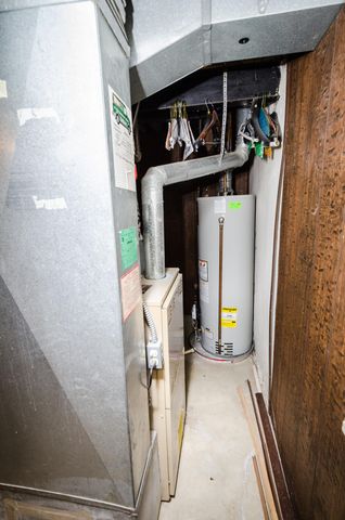 2474 Carriage Court, Ypsilanti, MI 48197