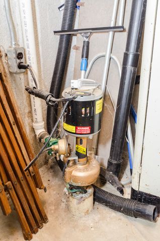 2474 Carriage Court, Ypsilanti, MI 48197