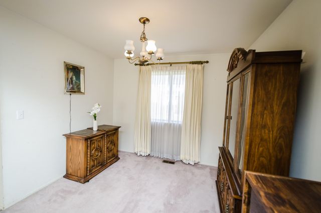 2474 Carriage Court, Ypsilanti, MI 48197