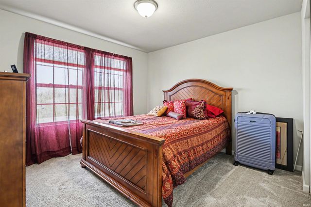10050 Roszalka Court, Granger, IN 46530