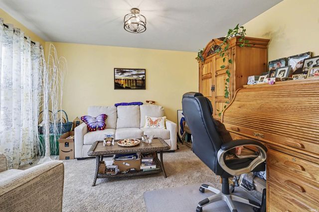 10050 Roszalka Court, Granger, IN 46530