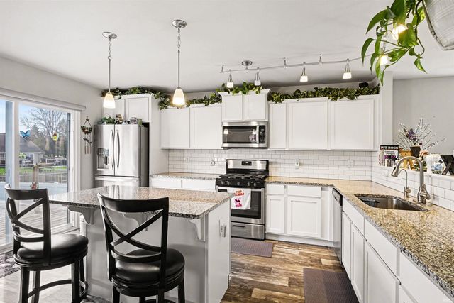 10050 Roszalka Court, Granger, IN 46530