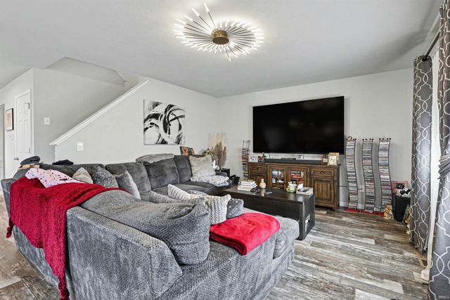 10050 Roszalka Court, Granger, IN 46530