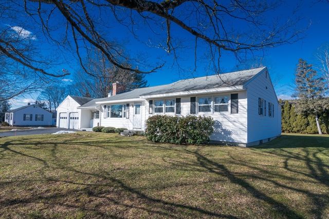 15 Stillwater Rd, Deerfield, MA 01373