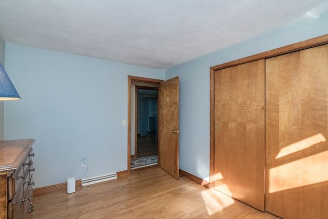 15 Stillwater Rd, Deerfield, MA 01373