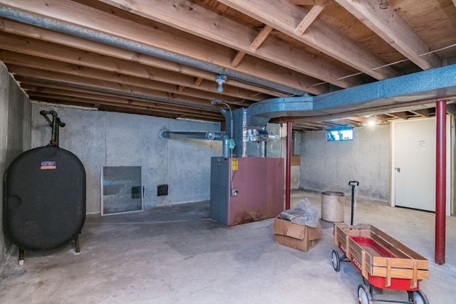 15 Stillwater Rd, Deerfield, MA 01373