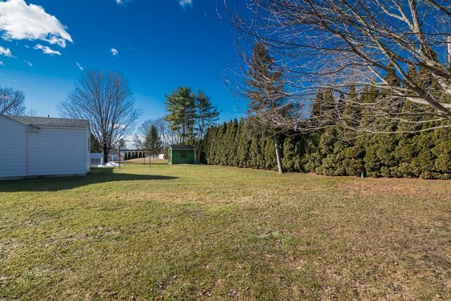 15 Stillwater Rd, Deerfield, MA 01373