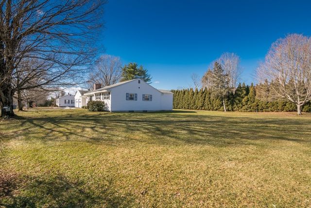 15 Stillwater Rd, Deerfield, MA 01373