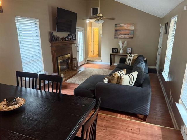 909 Forest Pointe Way, Jonesboro, GA 30238