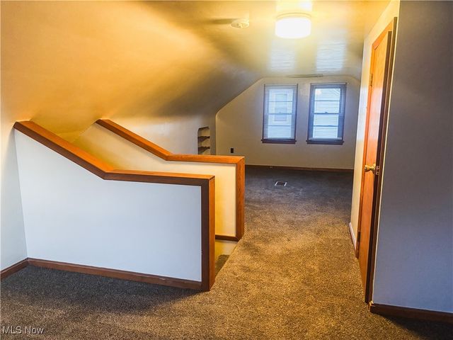 1633 Everett Avenue, Youngstown, OH 44514