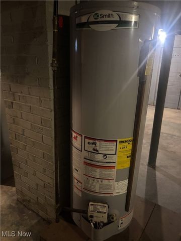 1633 Everett Avenue, Youngstown, OH 44514