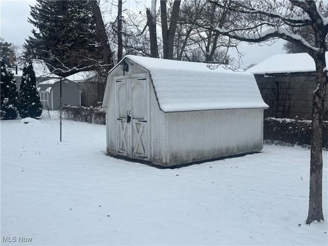 1633 Everett Avenue, Youngstown, OH 44514