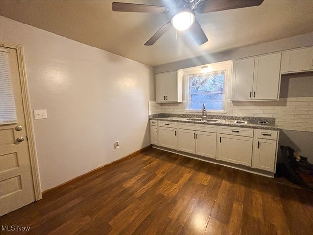 1633 Everett Avenue, Youngstown, OH 44514