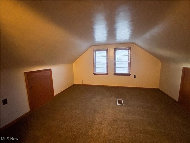 1633 Everett Avenue, Youngstown, OH 44514