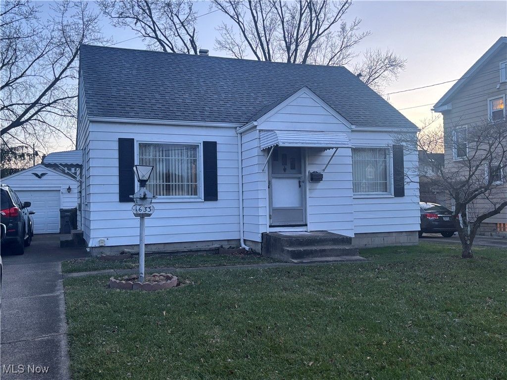 1633 Everett Avenue, Youngstown, OH 44514