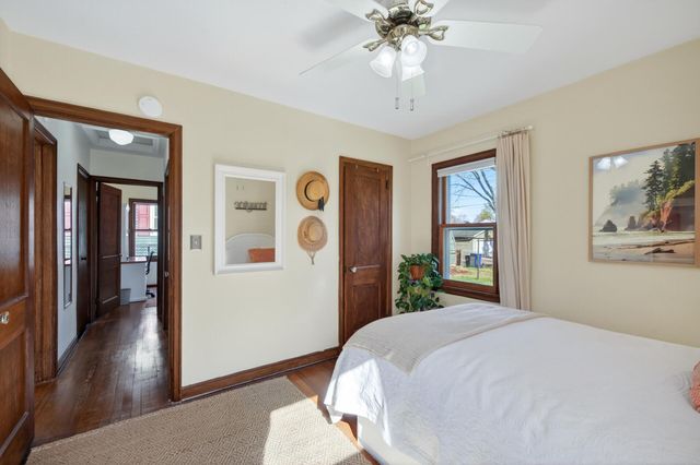 743 Nebraska Avenue W, Saint Paul, MN 55117