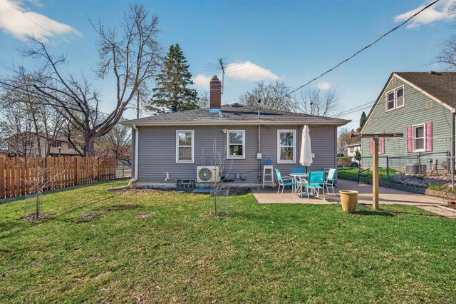 743 Nebraska Avenue W, Saint Paul, MN 55117