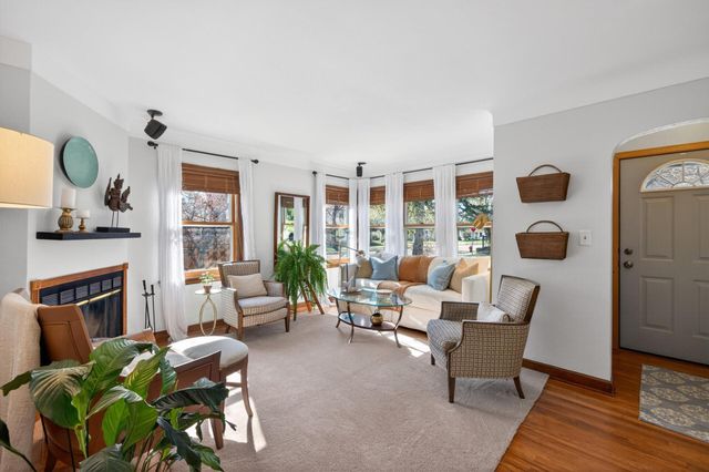 743 Nebraska Avenue W, Saint Paul, MN 55117