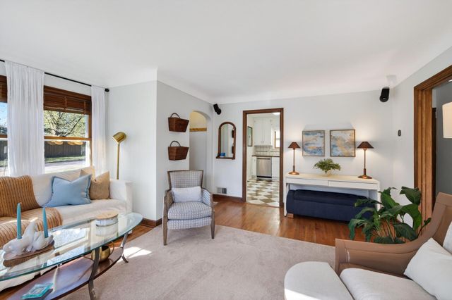 743 Nebraska Avenue W, Saint Paul, MN 55117