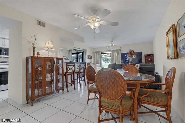 5770 Trailwinds DR 213, Fort Myers, FL 33907
