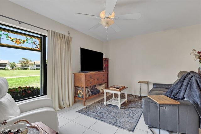 5770 Trailwinds DR 213, Fort Myers, FL 33907