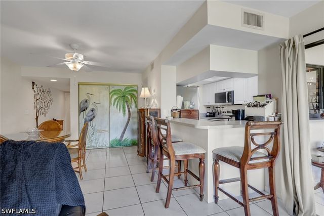 5770 Trailwinds DR 213, Fort Myers, FL 33907
