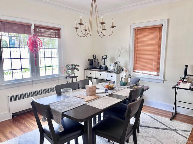 11 Pleassant Ave, White Plains, NY 10605