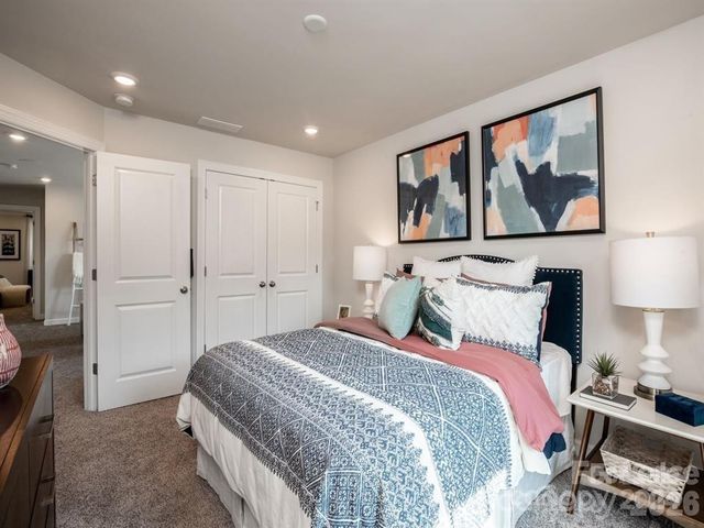 325 Cranford Drive, Pineville, NC 28134