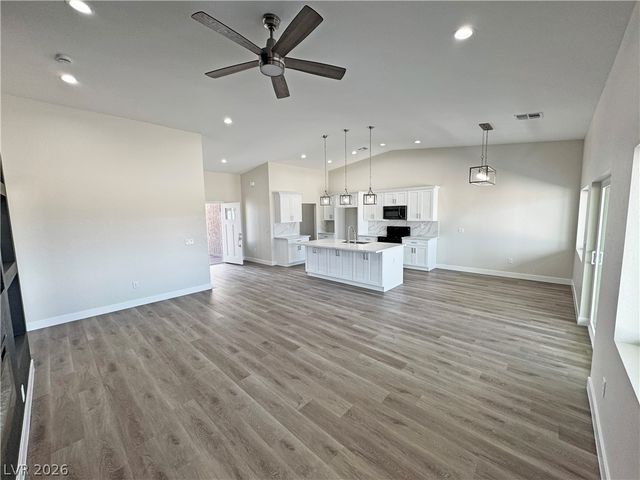 1700 Escuela Avenue, Pahrump, NV 89048