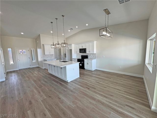 1700 Escuela Avenue, Pahrump, NV 89048
