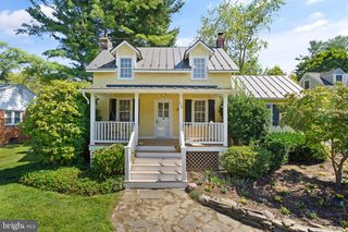 150 S MAPLE AVE, Purcellville, VA 20132