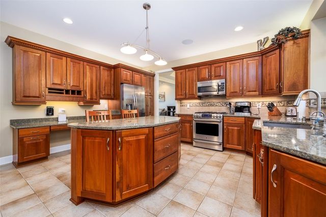 716 Admiralty Way, Webster, NY 14580