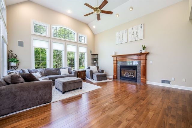 716 Admiralty Way, Webster, NY 14580