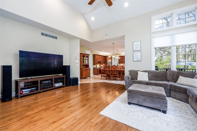 716 Admiralty Way, Webster, NY 14580